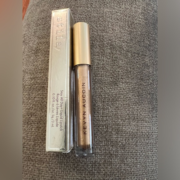 Kevyn Aucoin The Molten Lipgloss Color Molten Metals
Gold 0.14oz - Picture 4 of 4